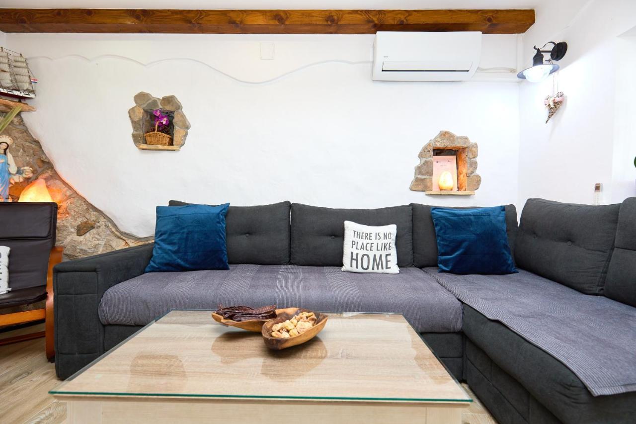 Stone House Biskup Apartment Babino Polje Екстериор снимка