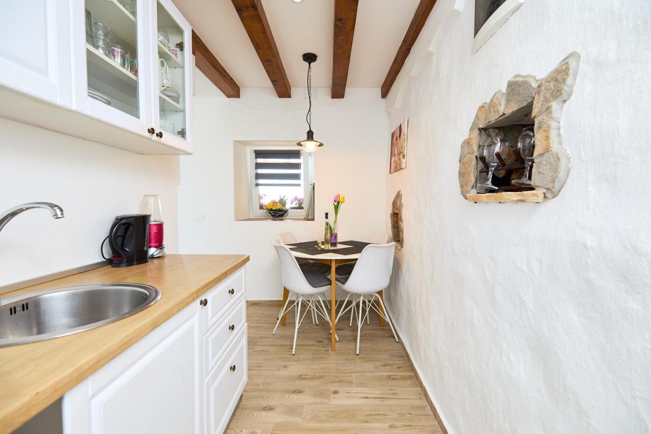 Stone House Biskup Apartment Babino Polje Екстериор снимка